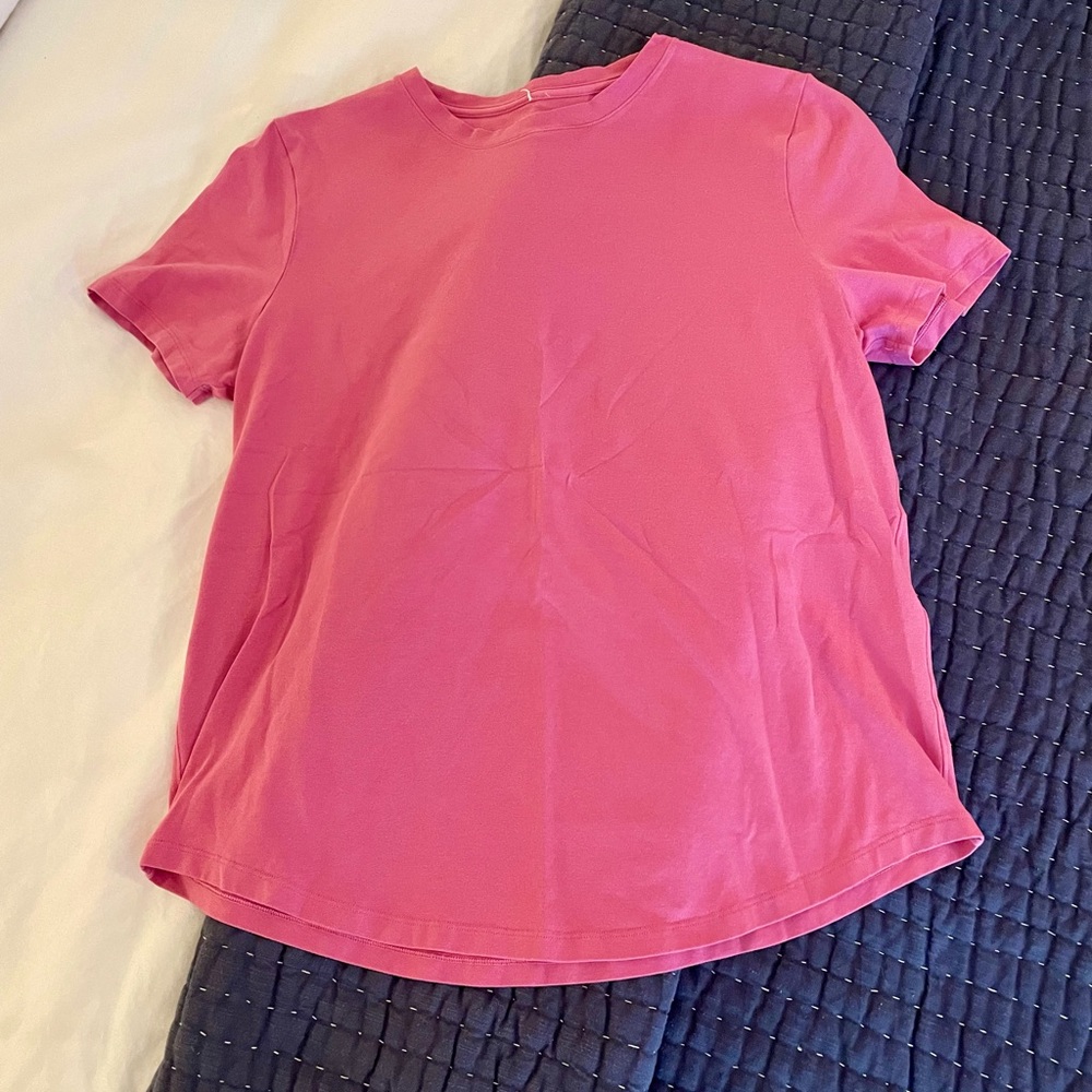LuluLemon t-shirt